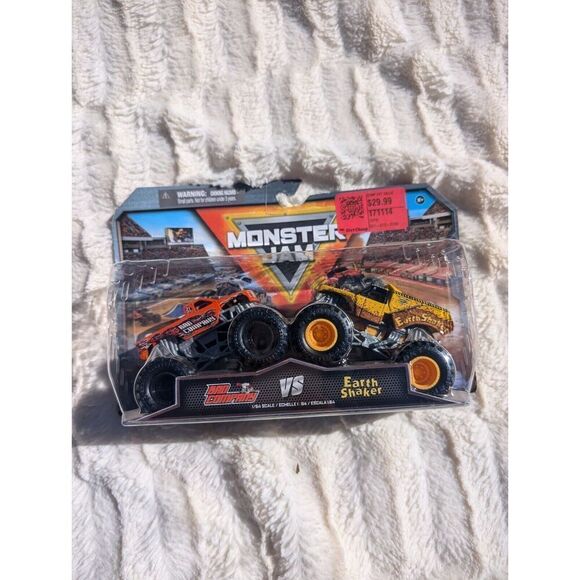 2024 MONSTER JAM BAD COMPANY VS EARTH SHAKER SERIES 27 DOUBLE PK 1:64 NEW - Picture 1 of 4